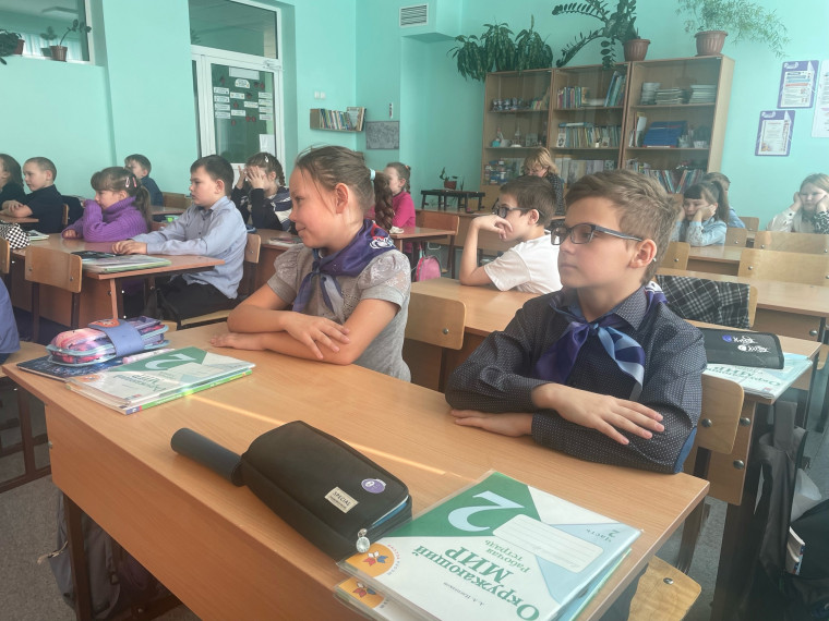 Школьная тематическая неделя "Дружить ЗДОРОВО! ".